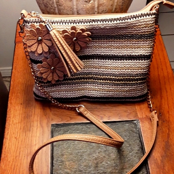SANDRA  ROBERTS SQUARED PURSE - Picture 2 of 5